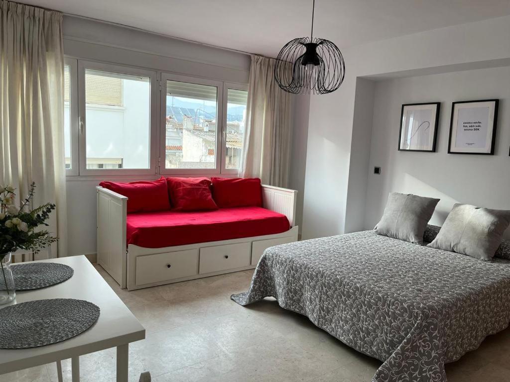 Illescas Apartamento Естепона Екстериор снимка