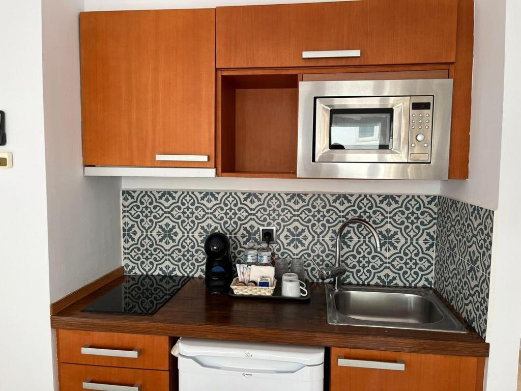 Illescas Apartamento Естепона Екстериор снимка